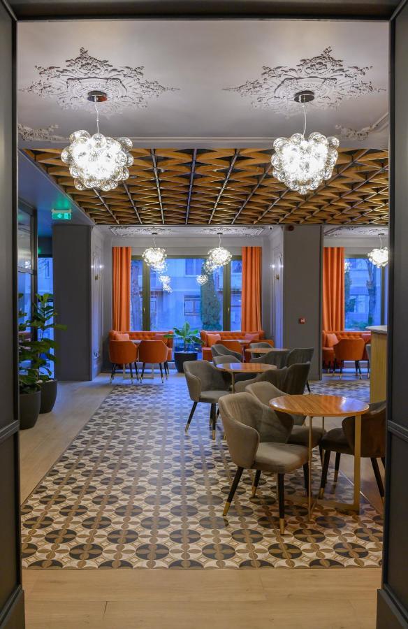 Hotel Viena Satu Mare Exteriér fotografie
