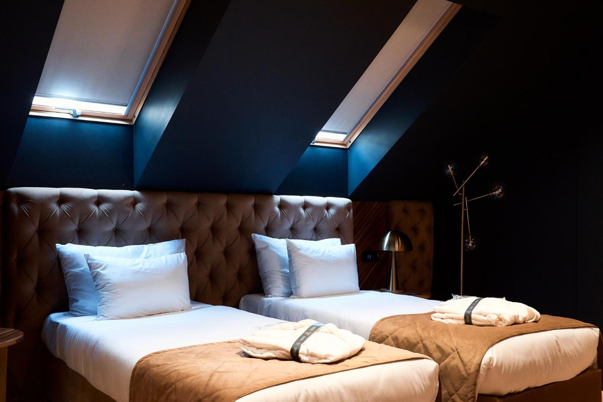 Hotel Viena Satu Mare Exteriér fotografie